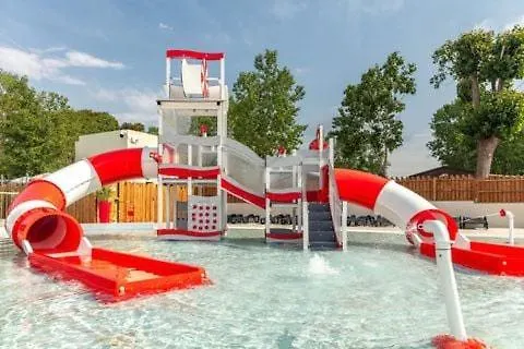 Mobil Premium Et Piscine Domaine La Yole Proche Valras