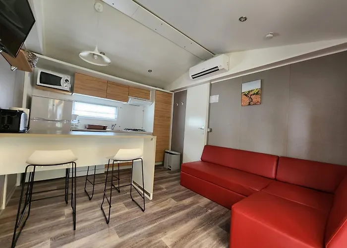 אתר קמפינג Mobil Premium Et Piscine Domaine La Yole Proche Valras *