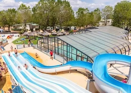 Mobil Premium Et Piscine Domaine La Yole Proche Valras مكان تخييم *